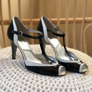 Tahari black and white t-strap heels